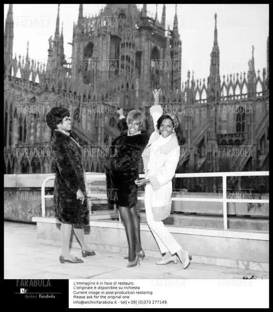 The Supremes al Duomo, Milano, 1968 - Farabola Immagine digitale