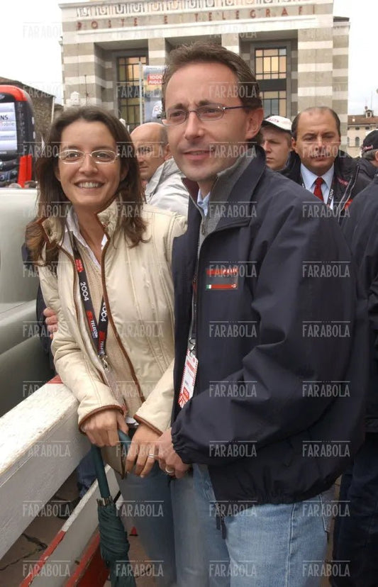 Thomas Gnutti con la moglie, Mille Miglia, 2004 - Farabola Immagine digitale