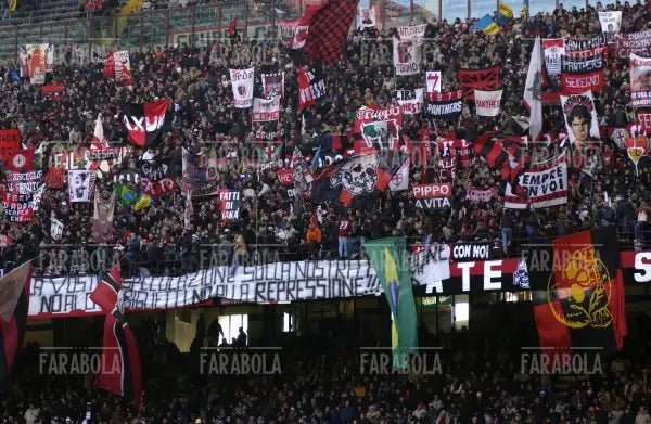 Tifosi del Milan, Milan vs Bologna, 2005 - Farabola Immagine digitale