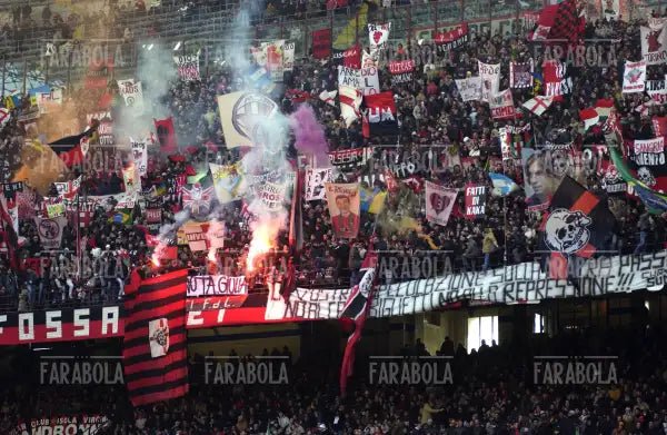 Tifosi del Milan, Milan vs Bologna, 2005 - Farabola Immagine digitale