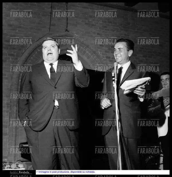 Tino Buazzelli ed Enzo Tortora, Premio Agro - dolce, Carimate, 1966 - Farabola Immagine digitale