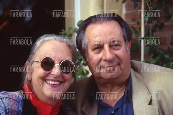 Tinto Brass con la moglie Carla Cipriani, Festival di Venezia, 1995 - Farabola Immagine digitale