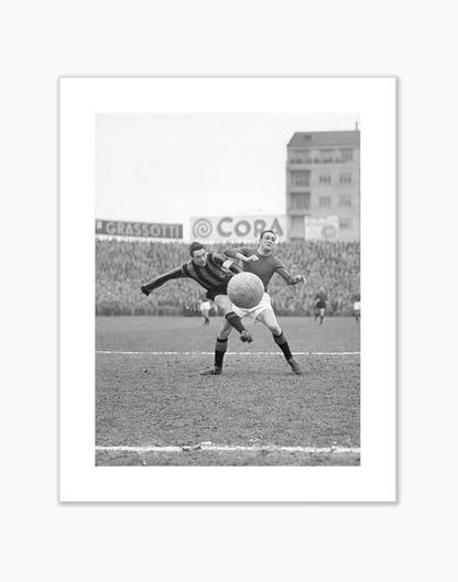 Tiro di Lorenzi, Inter - Como 1952 - Farabola Fotografia