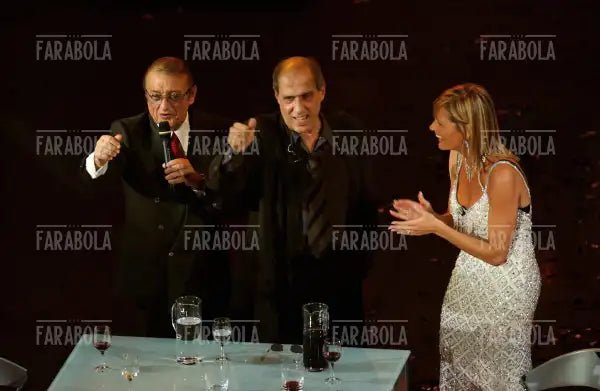 Tony Renis, Adriano Celentano e Simona Ventura, Festival di Sanremo, 2004 - Farabola Immagine digitale