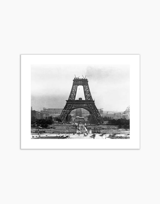 Torre Eiffel in costruzione, Parigi 1888 - Farabola Fotografia