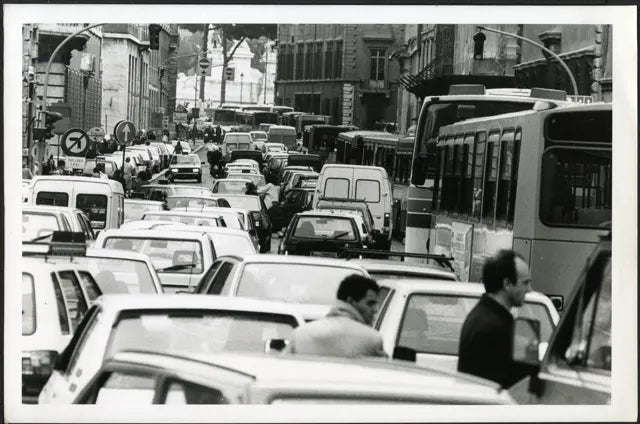 Traffico a Roma 1990 Ft 4292 - Stampa 20x30 cm - Farabola Stampa ai sali d'argento