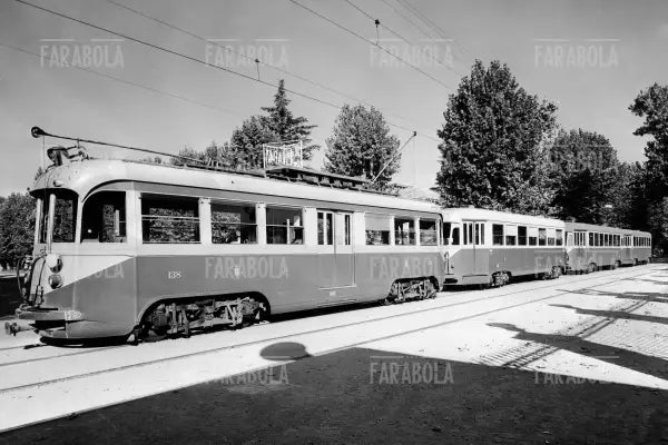 Tram della linea interurbana Milano - Bruzzano, Milano, 1962 - Farabola Immagine digitale