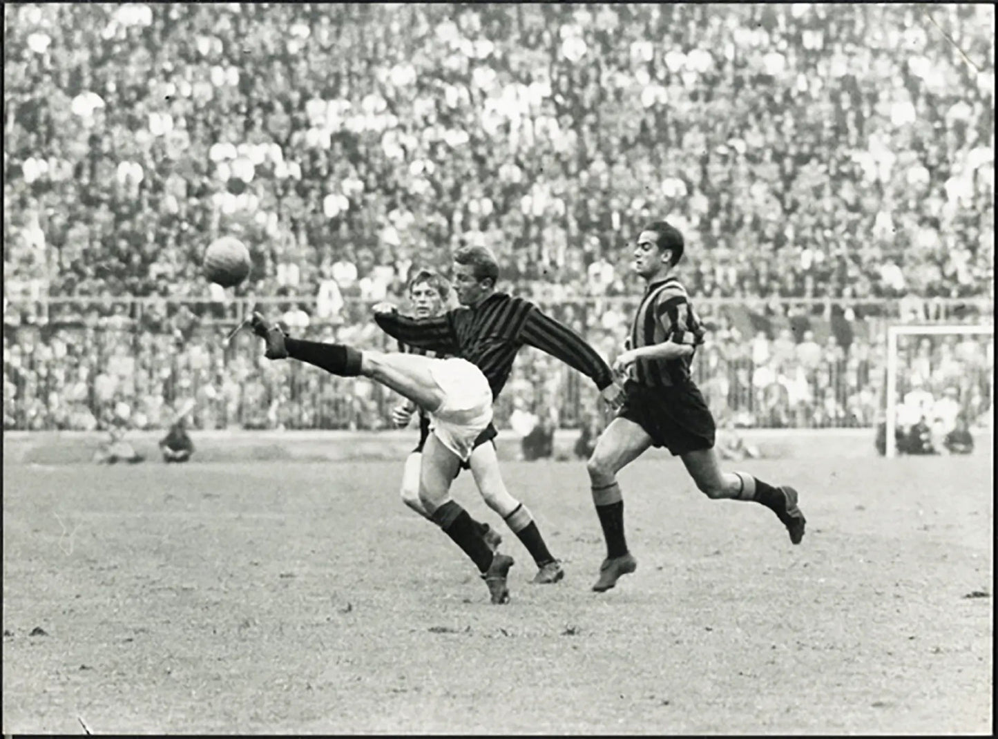 Trapattoni Suarez Derby Milano 1961 Ft 5336 - Stampa 24x18 cm - Farabola Stampa ai sali d'argento
