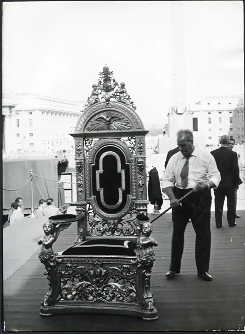 Trono di papa Pio XII in piazza San Pietro 1957 Ft 5039 - Stampa 24x18 cm - Farabola Stampa ai sali d'argento