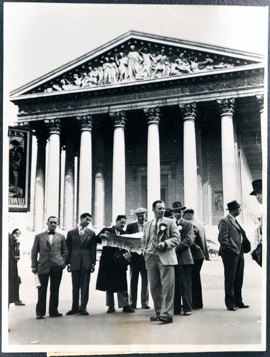 Turisti a Parigi 1949 Ft 3064 - Stampa 24x18 cm - Farabola Stampa ai sali d'argento