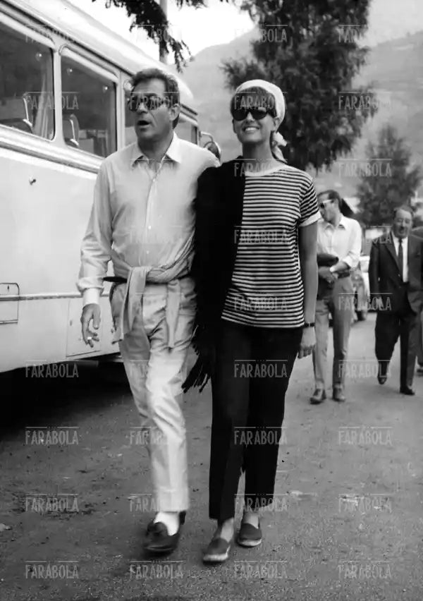 Ugo Tognazzi e Claudia Cardinale, Grolle d'Oro, 1964 - Farabola Immagine digitale