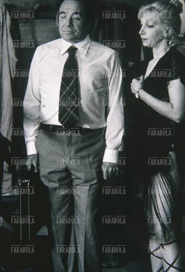 Ugo Tognazzi e Mariangela Melato in una scena del film Casotto, 1977 - Farabola Immagine digitale