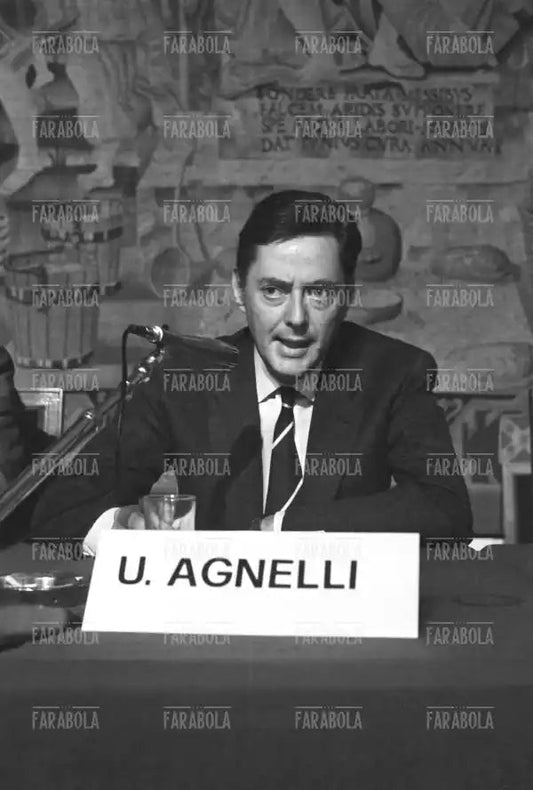 Umberto Agnelli al convegno per l'organizzazione del lavoro, Milano, 1973 - Farabola Immagine digitale