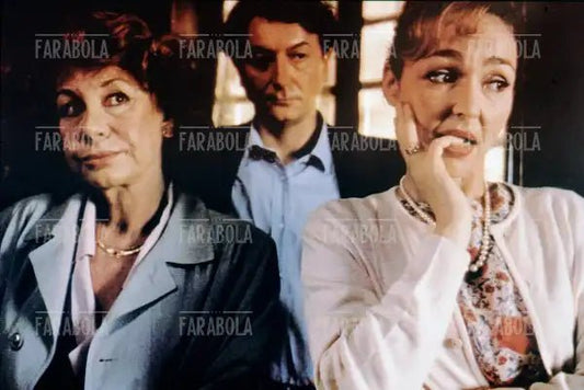 Una scena del film Un aire de famille, 1997 - Farabola Immagine digitale