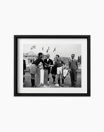 Valentino Mazzola e Chico Ferreira, Italia - Portogallo 1949 - Farabola Fotografia