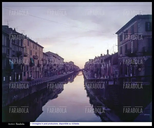 Veduta del Naviglio Grande, Milano, anni 60 - Farabola Immagine digitale