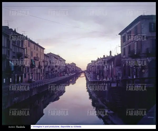 Veduta del Naviglio Grande, Milano, anni 60 - Farabola Immagine digitale