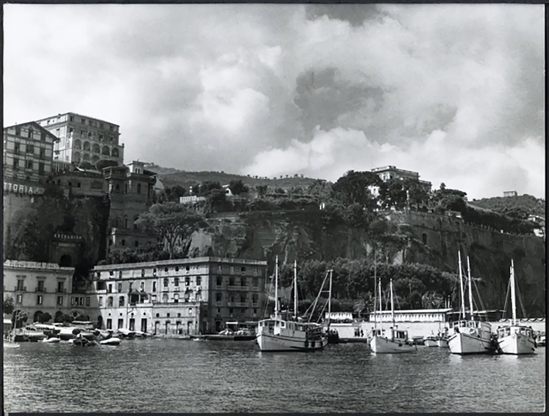 Veduta di Sorrento anni 60 Ft 5140 - Stampa 24x18 cm - Farabola Stampa ai sali d'argento