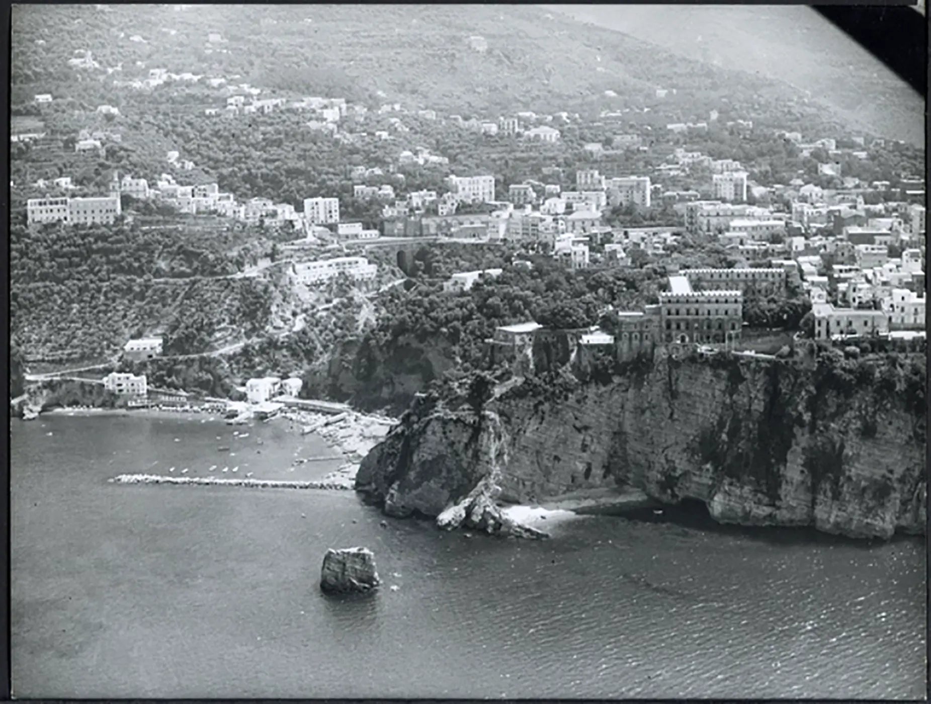 Veduta di Sorrento anni 60 Ft 5144 - Stampa 24x18 cm - Farabola Stampa ai sali d'argento