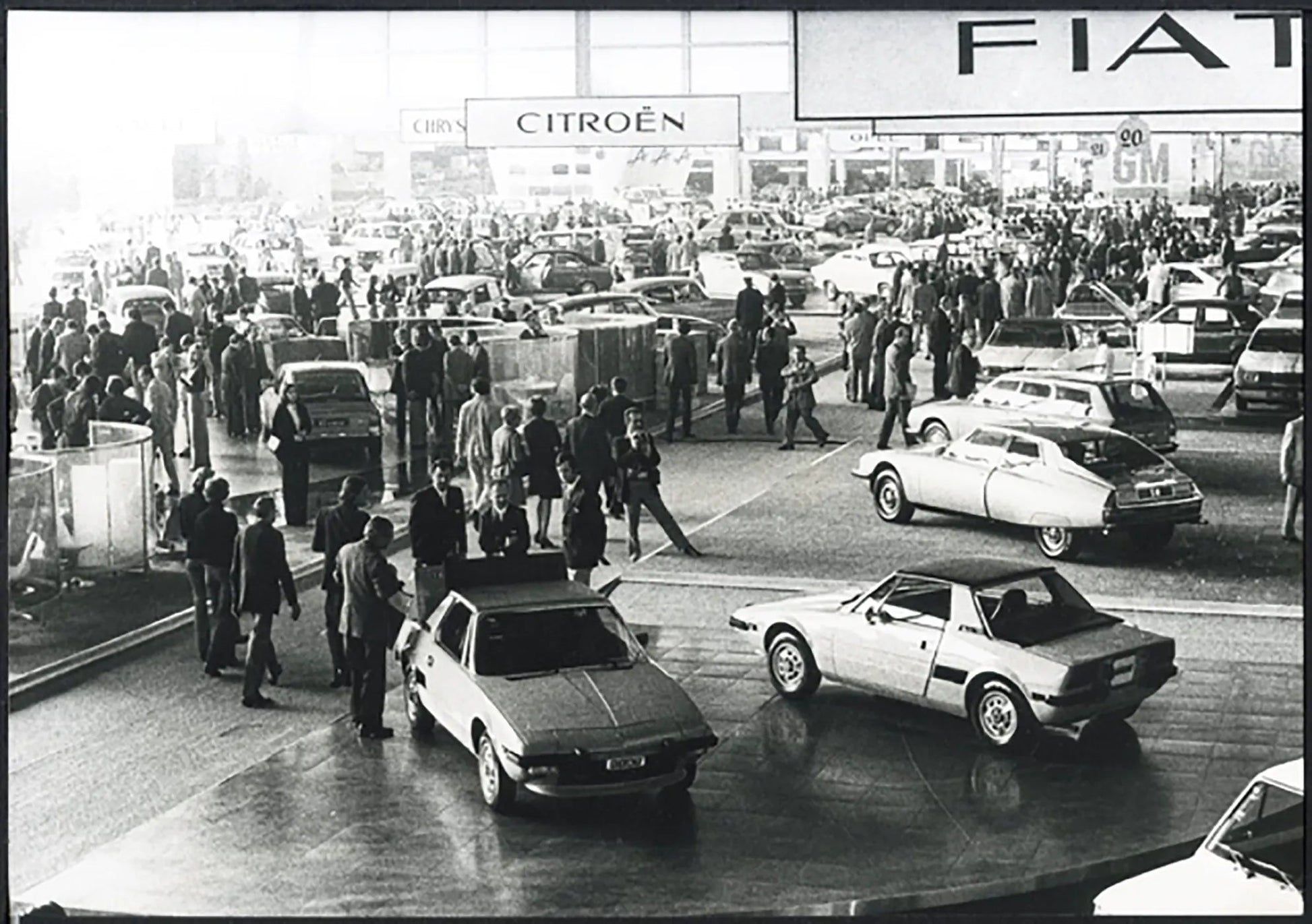 Veduta Salone Auto Parigi 1973 Ft 36520 - Stampa 24x18 cm - Farabola Stampa ai sali d'argento
