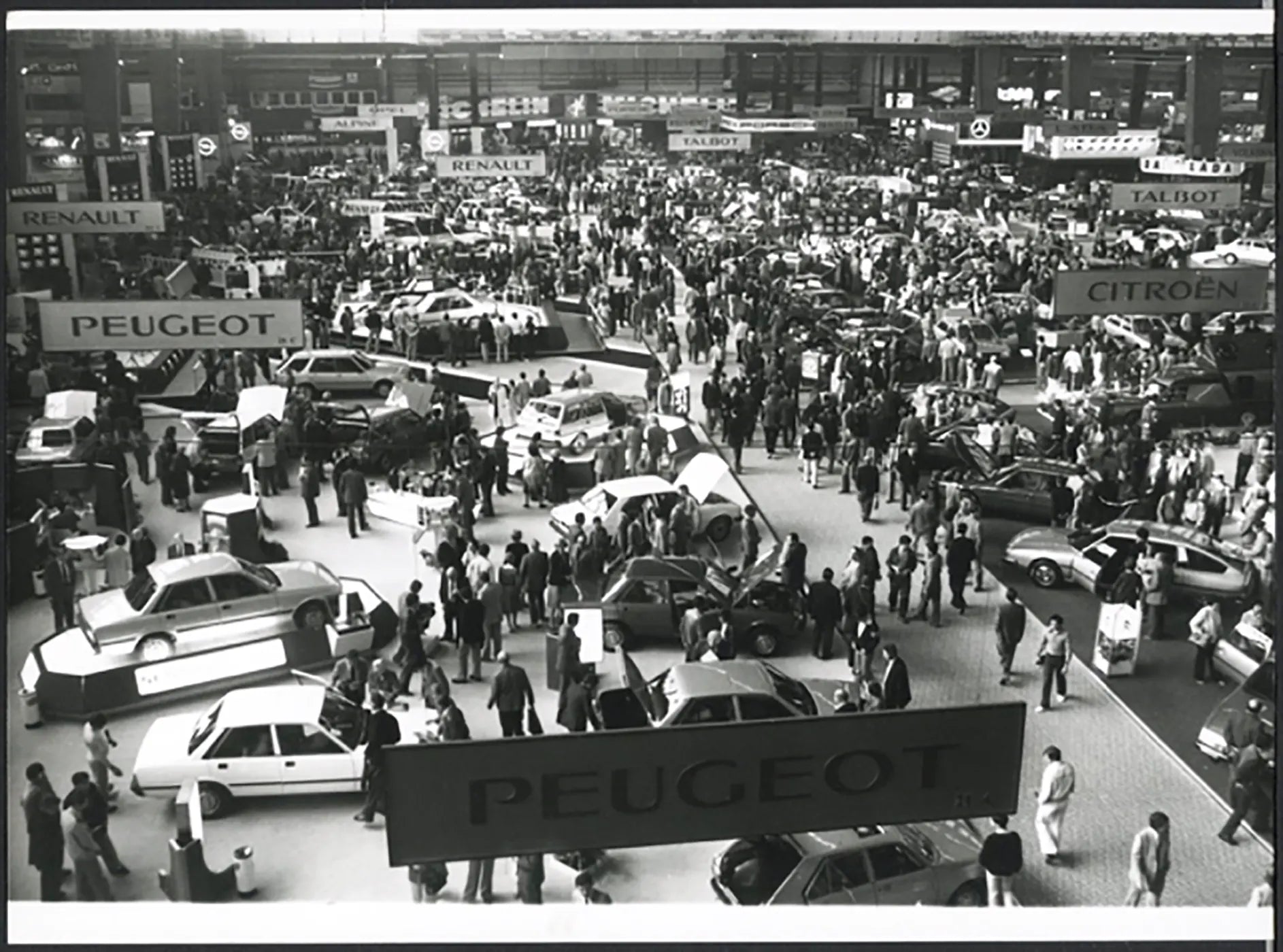 Veduta Salone Auto Parigi 1980 Ft 37019 - Stampa 24x18 cm - Farabola Stampa ai sali d'argento