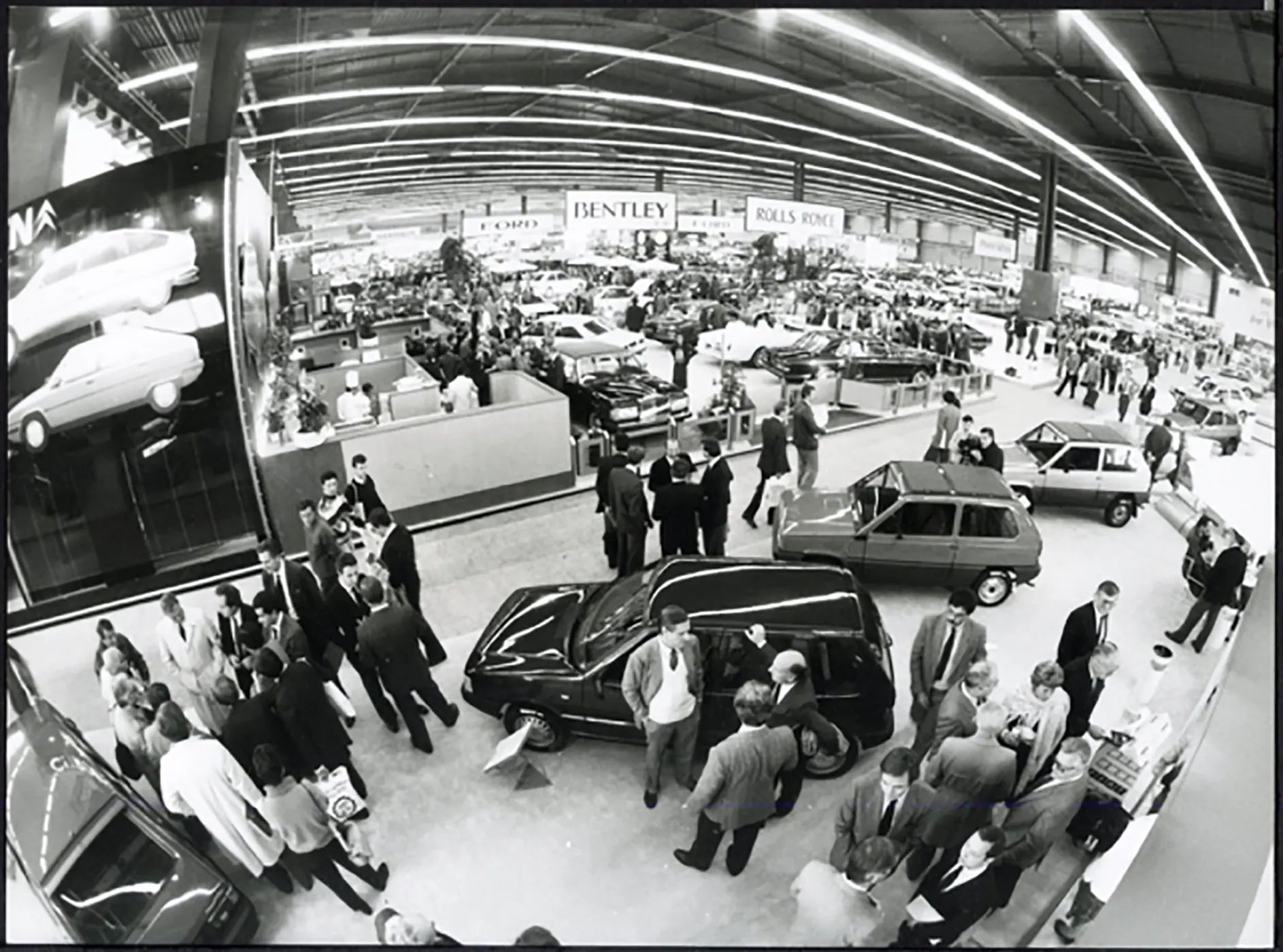 Veduta Salone Auto Parigi 1984 Ft 37173 - Stampa 24x18 cm - Farabola Stampa ai sali d'argento