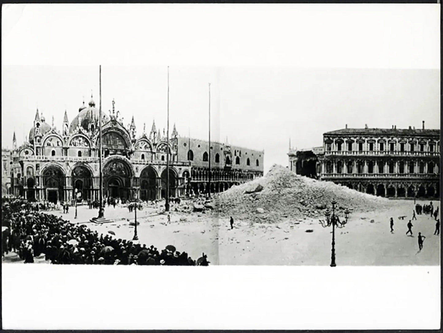 Venezia Crollo Campanile 1902 Ft 37757 - Stampa 24x18 cm - Farabola Stampa ai sali d'argento (anni 90)