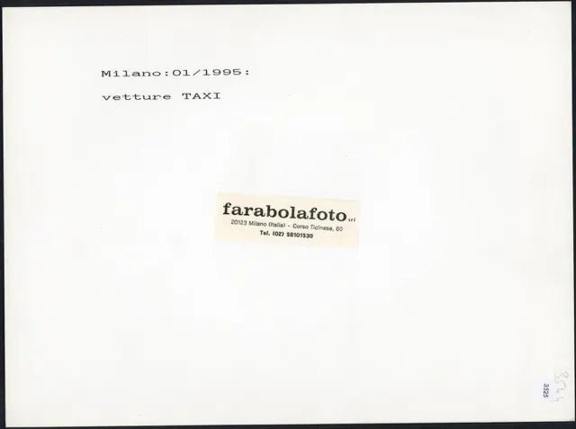 Vetture Taxi a Milano 1995 Ft 3525 - Stampa 24x18 cm - Farabola Stampa ai sali d'argento