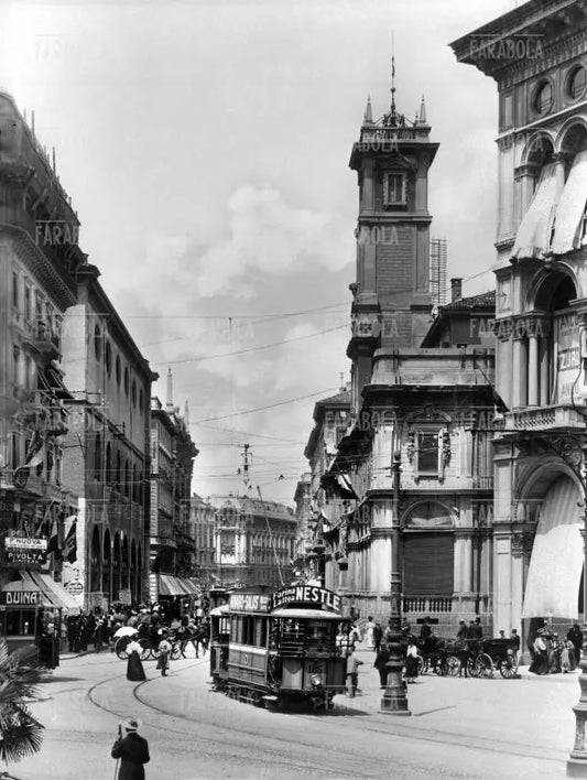Via dei Mercanti, Milano, primi del Novecento - Farabola Immagine digitale