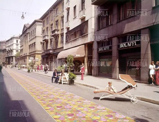 Via Montenapoleone, Milano, 1972 - Farabola Immagine digitale