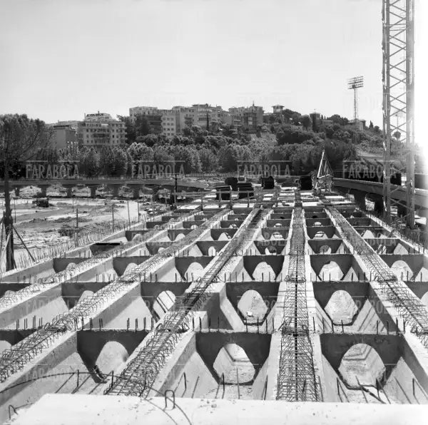 Via Olimpica in costruzione, Roma, 1960 - Farabola Immagine digitale