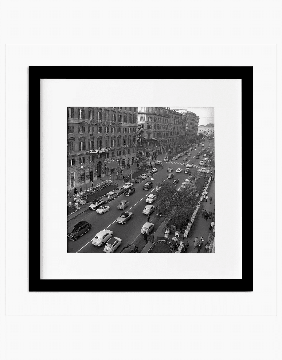 Via Veneto, Roma 1959 — stampa fine art con cornice nera