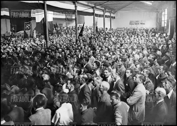 Visita di Palmiro Togliatti a Milano, 1945 - Farabola Immagine digitale