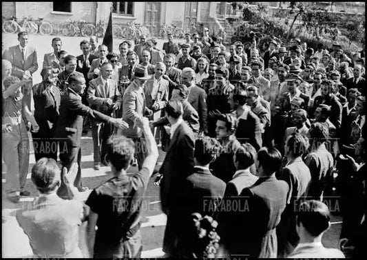 Visita di Palmiro Togliatti a Milano, 1945 - Farabola Immagine digitale