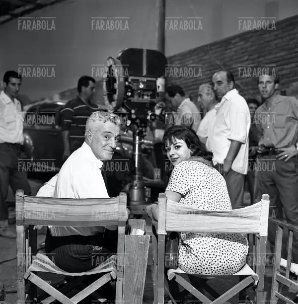 Vittorio De Sica e Sandra Milo sul set de Il Generale Della Rovere, 1959 - Farabola Immagine digitale