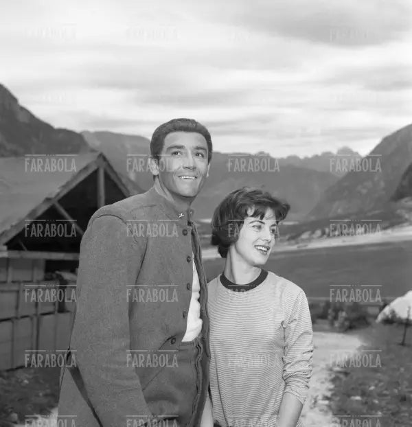 Vittorio Gassman e Anna Maria Ferrero sul set del film La Grande Guerra, 1959 - Farabola Immagine digitale