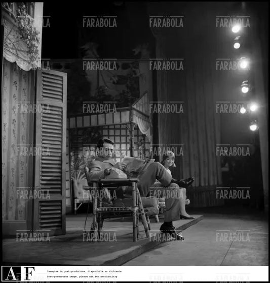 Walter Chiari e Alida Chelli in Buonanotte Bettina, Teatro Nuovo, Milano, 1963 - Farabola Immagine digitale