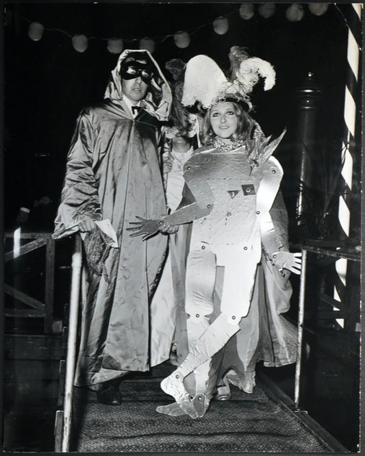 Ballo in maschera a Ca' Rezzonico 1967 ft 2375 - Stampa 21x27 cm - Farabola Stampa ai sali d'argento