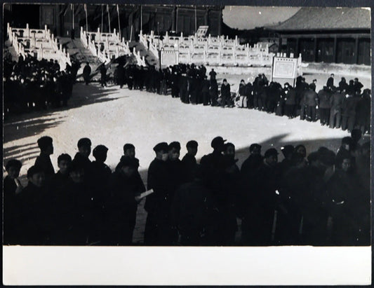 Cina Fila per vedere prigionieri americani Ft 1513 - Stampa 24x18 cm - Farabola Stampa ai sali d'argento