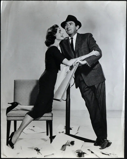 Lauren Bacall Gregory Peck 1957 Ft 1776 - Stampa 21x27 cm - Farabola Stampa ai sali d'argento