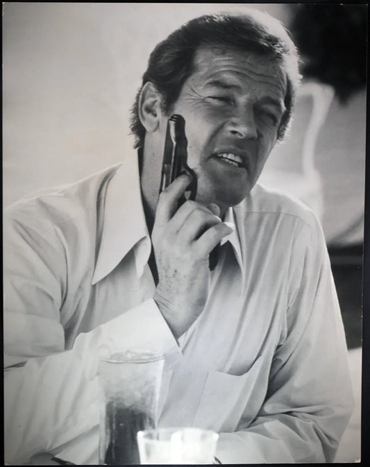 Roger Moore 1981 Ft 940 - Stampa 27x37 cm - Farabola Stampa ai sali d'argento