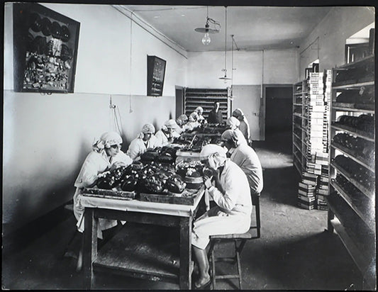 Firenze Donne al lavoro alla Perugina 1923 Ft 577 - Stampa 30x24 cm - Farabola Stampa ai sali d'argento