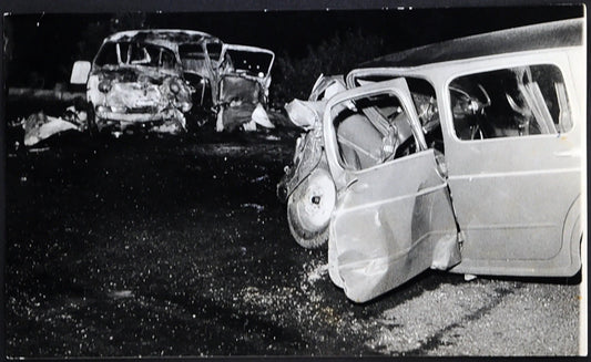 Genova Incidente auto anni 60 Ft 1722 - Stampa 24x14 cm - Farabola Stampa ai sali d'argento