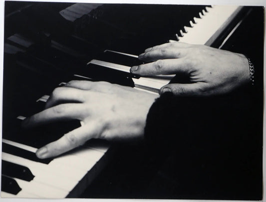 Le mani di Benedetti Michelangeli Ft 34604 - Stampa 24x18 cm - Farabola Stampa ai sali d'argento