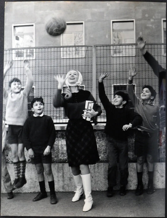 Loretta Goggi 1965 Ft 2216 - Stampa 21x27 cm - Farabola Stampa ai sali d'argento