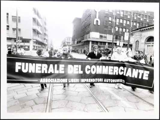 Manifestazione commercianti 1993 Ft 1845 - Stampa 24x18 cm - Farabola Stampa ai sali d'argento
