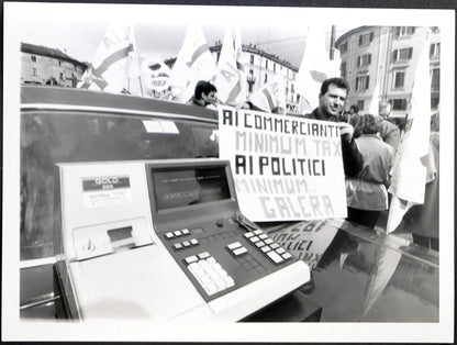 Manifestazione commercianti 1993 Ft 1846 - Stampa 24x18 cm - Farabola Stampa ai sali d'argento