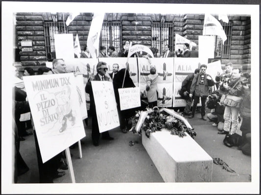 Manifestazione commercianti 1993 Ft 1848 - Stampa 24x18 cm - Farabola Stampa ai sali d'argento