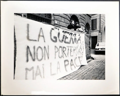 Manifestazione studenti 1991 Ft 35205 - Stampa 24x30 cm - Farabola Stampa ai sali d'argento