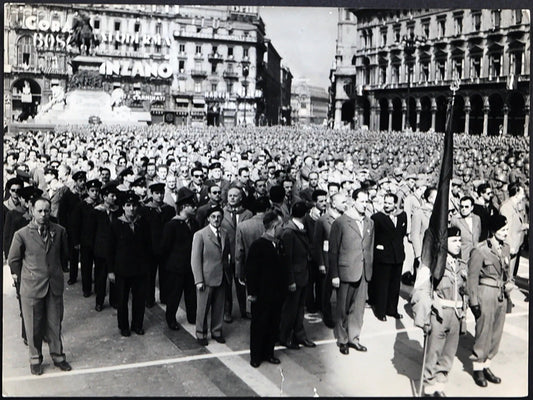 Anniversario Liberazione Milano 1955 Ft 1567 - Stampa 24x18 cm - Farabola Stampa ai sali d'argento
